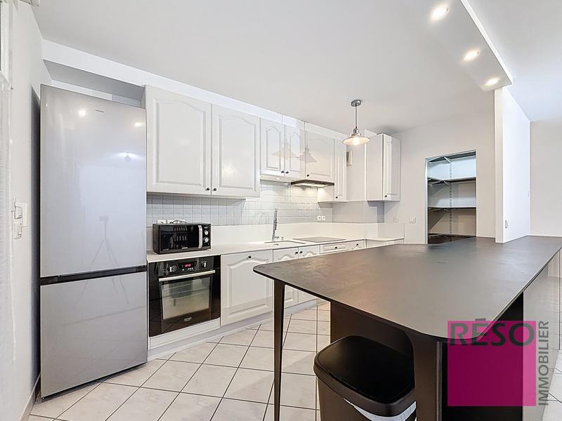 Appartement - 103 m² - 5 pièces