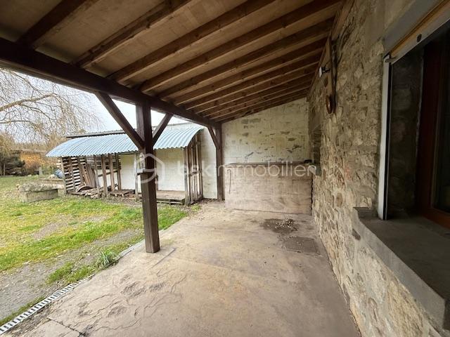 Demeure - 104 m² - 5 pièces