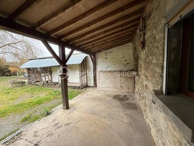 Demeure - 104 m² - 5 pièces