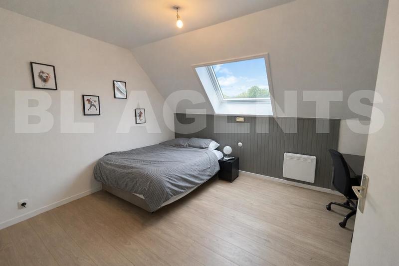 Maison - 200 m² - 9 pièces