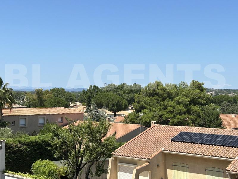 Villa - 250 m² - 8 pièces