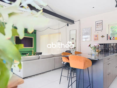 Maison - 163 m² - 6 pièces