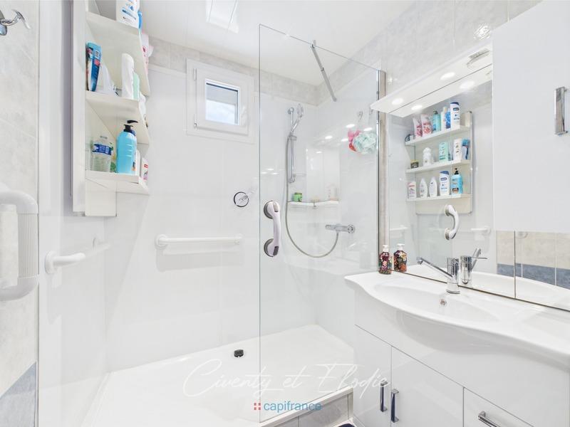 Appartement - 120 m² - 7 pièces