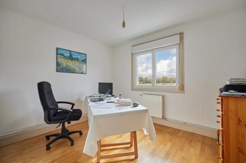 Maison - 200 m² - 8 pièces