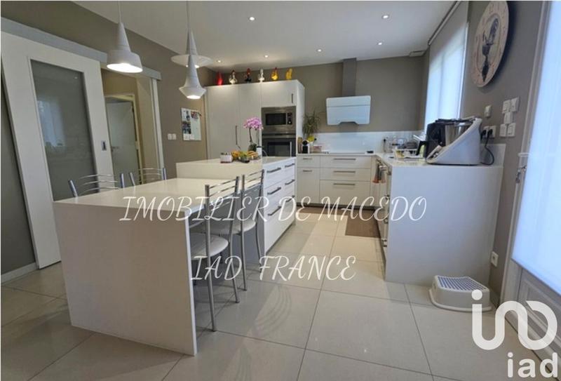 Maison de ville - 180 m² - 6 pièces