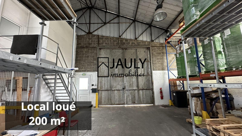 Local d'activités - 1 200 m²