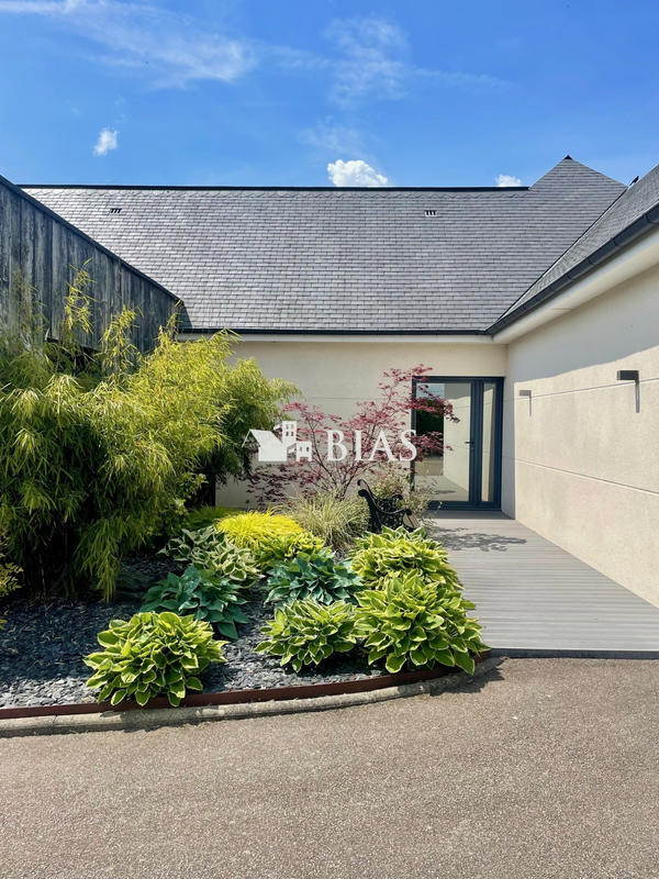 Maison contemporaine - 186 m² - 6 pièces