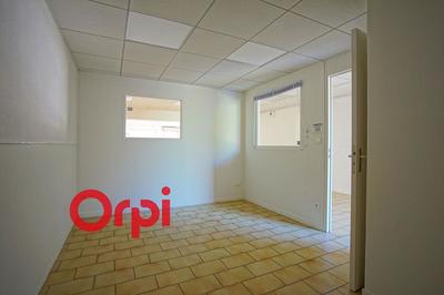 Local commercial - 235 m²