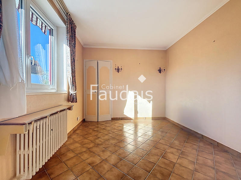 Maison - 81 m² - 5 pièces