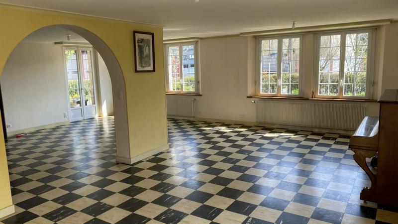 Maison en pierre - 251 m² - 8 pièces