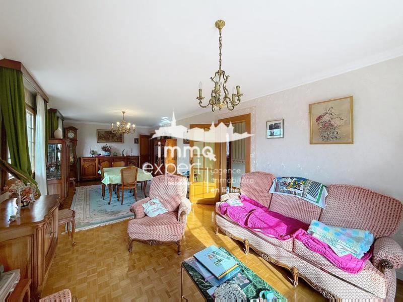 Maison - 96 m² - 5 pièces