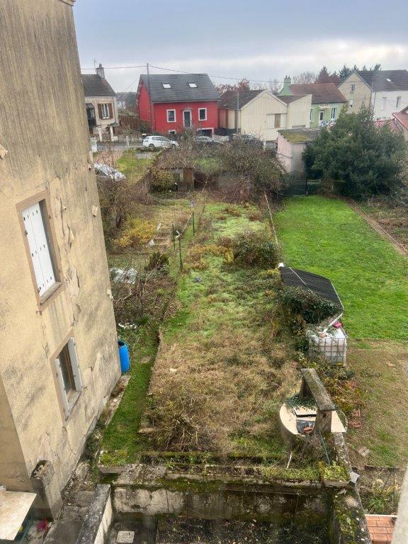 Immeuble - 83 m² - 6 pièces