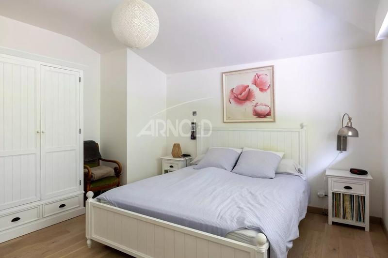 Maison - 160 m² - 7 pièces