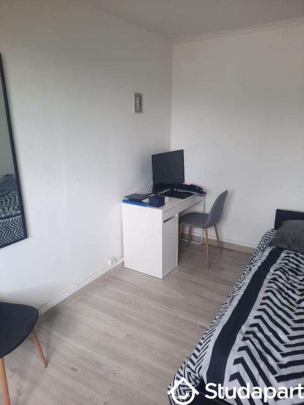 Chambre - 12 m² - 1 pièce