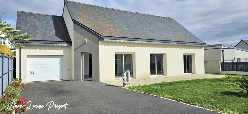 Maison - 102 m² - 4 pièces