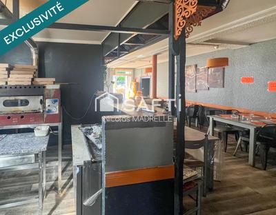 Local commercial - 90 m² - 3 pièces