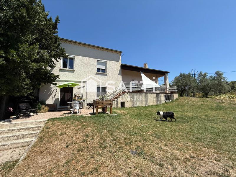 Maison - 220 m² - 7 pièces