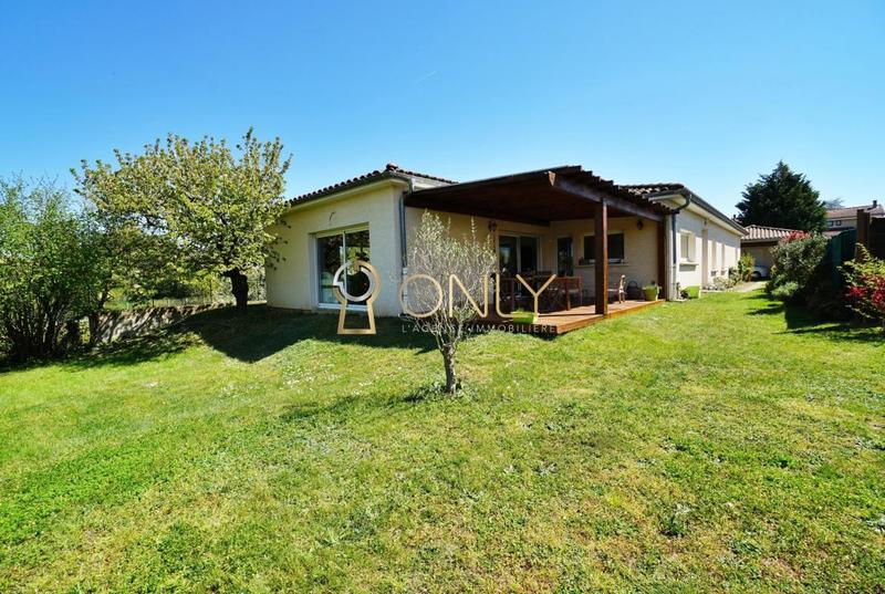 Maison - 228 m² - 6 pièces