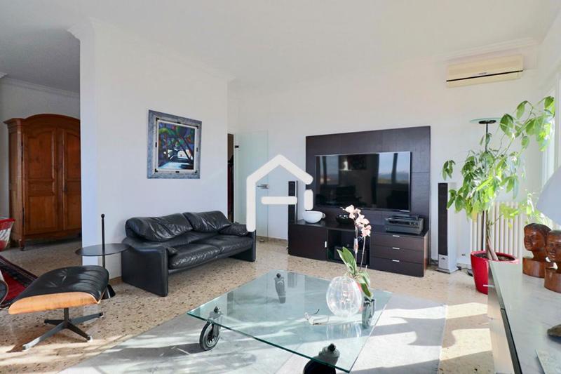 Appartement - 115 m² - 4 pièces