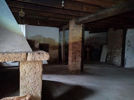 Maison - 300 m² - 4 pièces