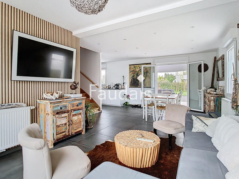 Maison - 103 m² - 5 pièces