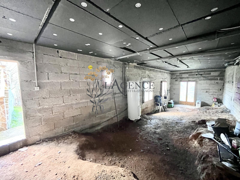 Maison - 135 m² - 6 pièces