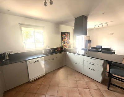 Maison - 136 m² - 5 pièces