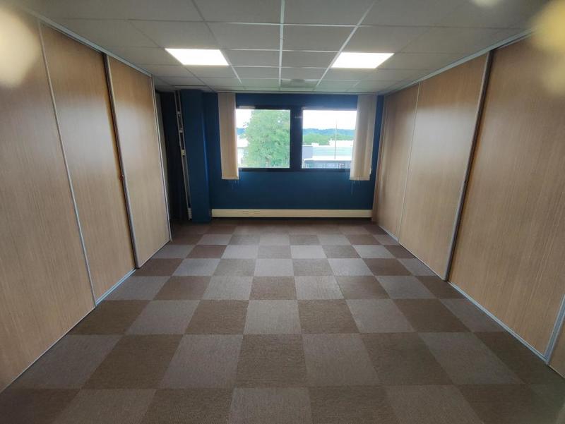 Bureau - 284 m² - 13 pièces