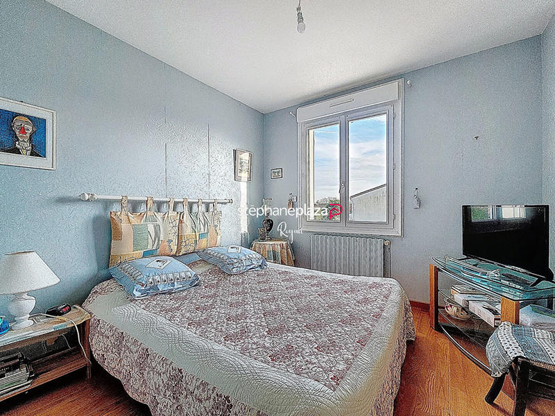 Maison - 215 m² - 11 pièces