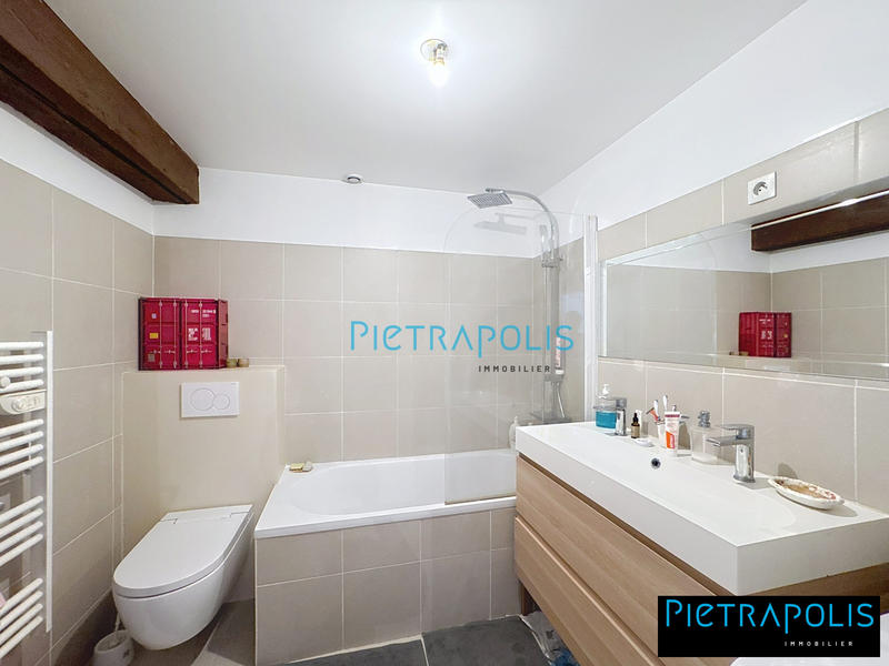 Duplex - 111 m² - 4 pièces