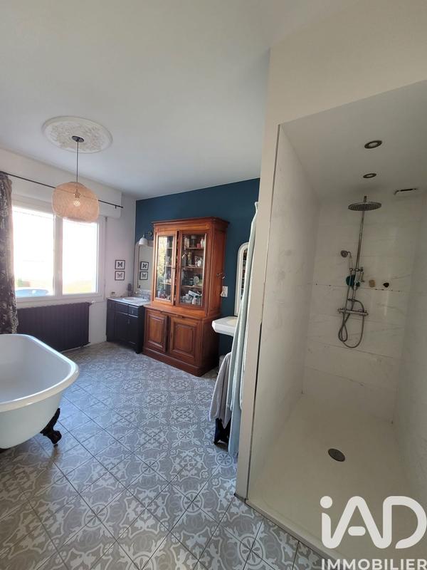 Maison - 180 m² - 7 pièces