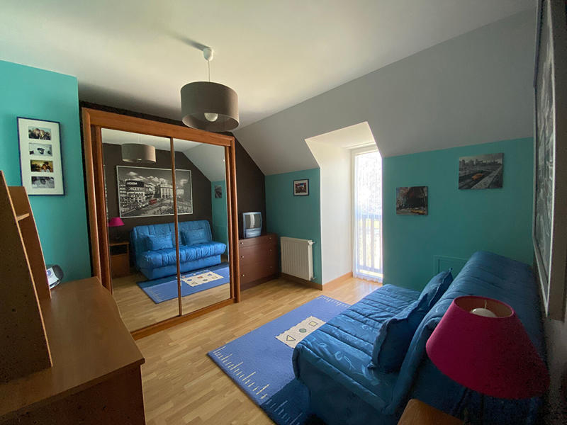 Maison - 136 m² - 6 pièces