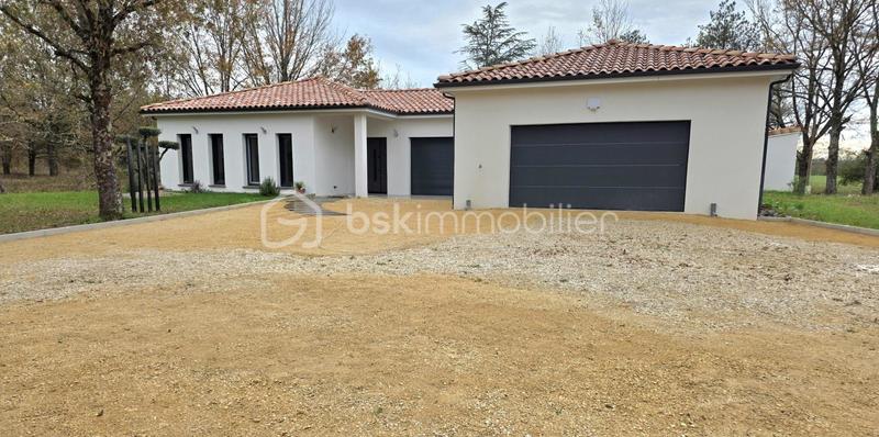 Maison - 176 m² - 5 pièces