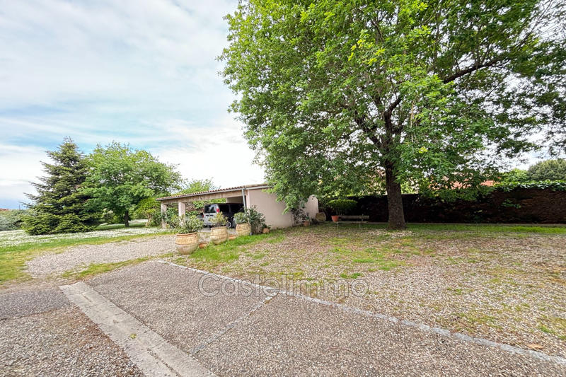 Maison - 370 m² - 10 pièces