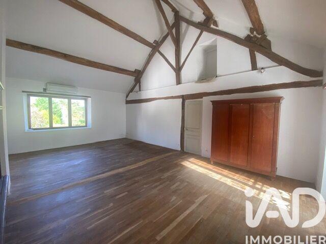 Maison - 225 m² - 6 pièces