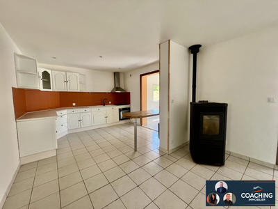 Maison - 182 m² - 10 pièces