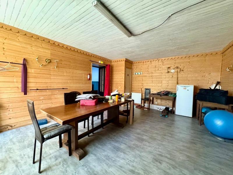 Maison - 400 m² - 15 pièces