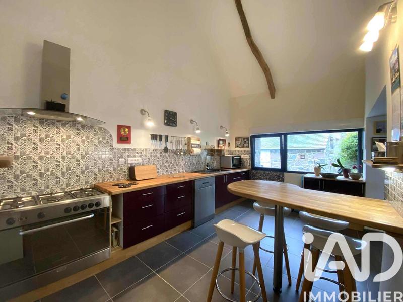 Maison - 110 m² - 4 pièces