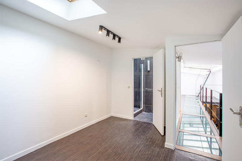 Loft - 160 m² - 4 pièces