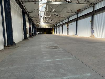 Local d'activité / Entrepôt - 2 775 m² - 3 pièces