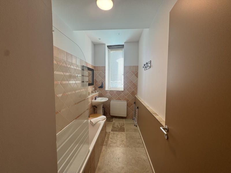 Mas - 425 m² - 14 pièces