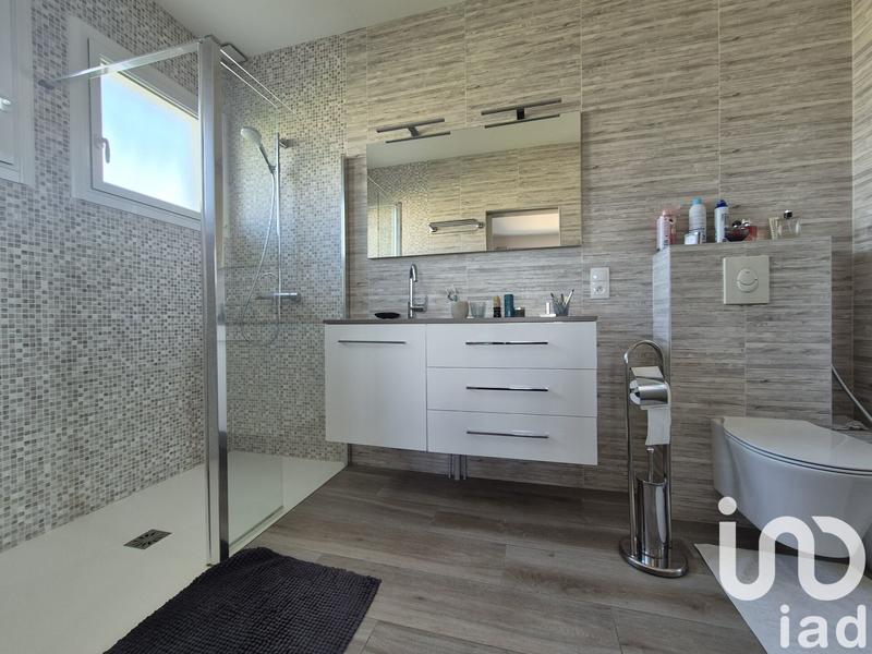 Maison - 422 m² - 11 pièces