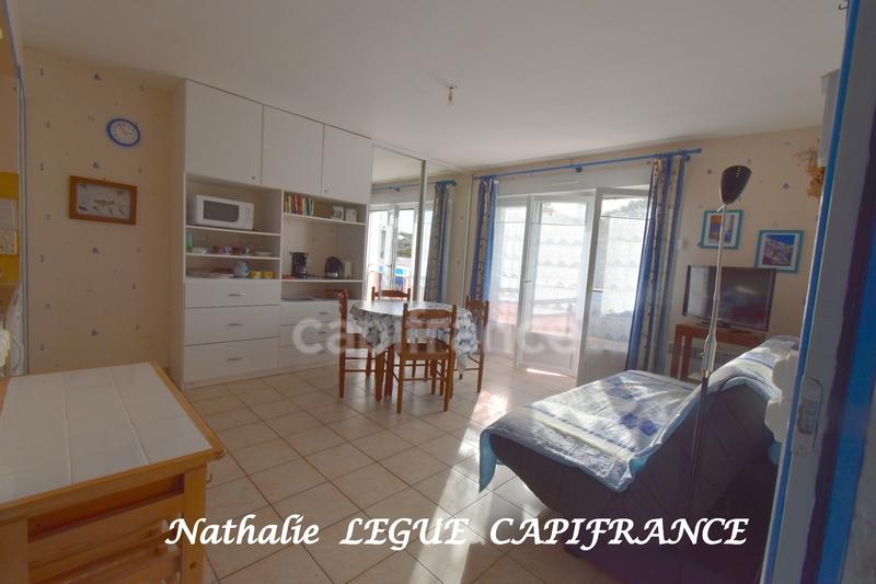 Studio - 25 m² - 1 pièce