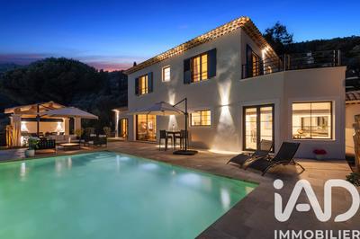 Maison de maîtres - 160 m² - 6 pièces