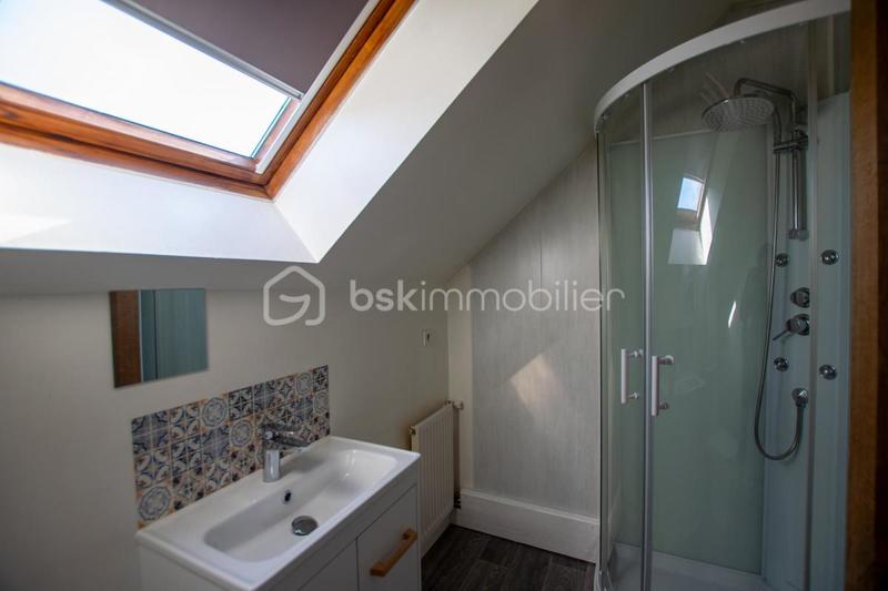 Maison traditionnelle - 115 m² - 6 pièces