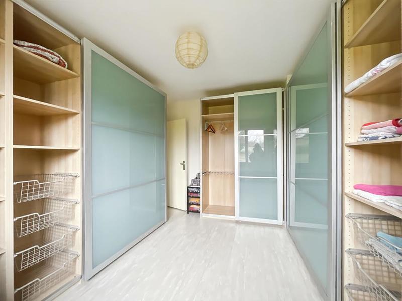 Maison - 230 m² - 8 pièces