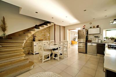 Maison de ville - 86 m² - 4 pièces