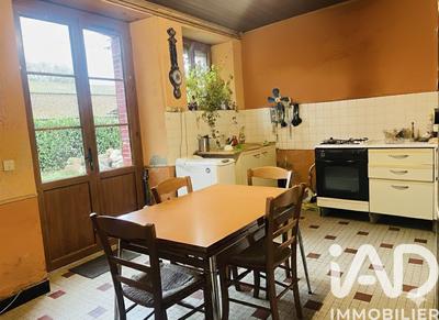 Maison - 90 m² - 3 pièces