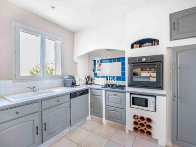 Maison traditionnelle - 98 m² - 4 pièces