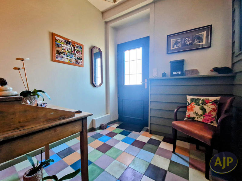 Maison - 169 m² - 8 pièces